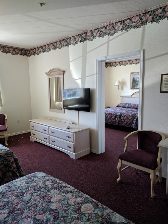 Lighthouse Inn Crescent City Exteriör bild