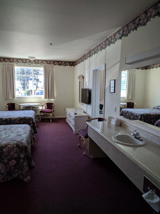 Lighthouse Inn Crescent City Exteriör bild